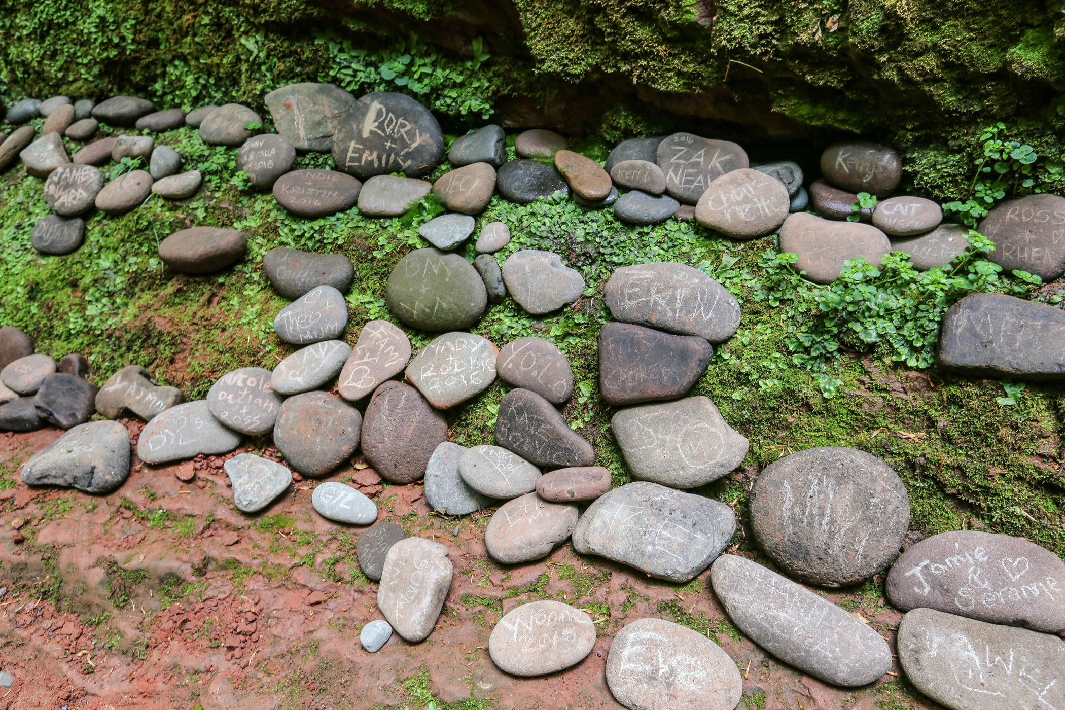 Directions to Devil's Pulpit Hike in Finnich Glen, Craighat, Scotland - American Expeditioners http://americanexpeditioners.com/directions-devils-pulpit-scotland/