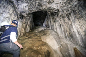 Directions to spelunking in Spar Cave near Elgol on the Isle of Skye, Scotland, UK - American Expeditioners http://americanexpeditioners.com/spar-cave