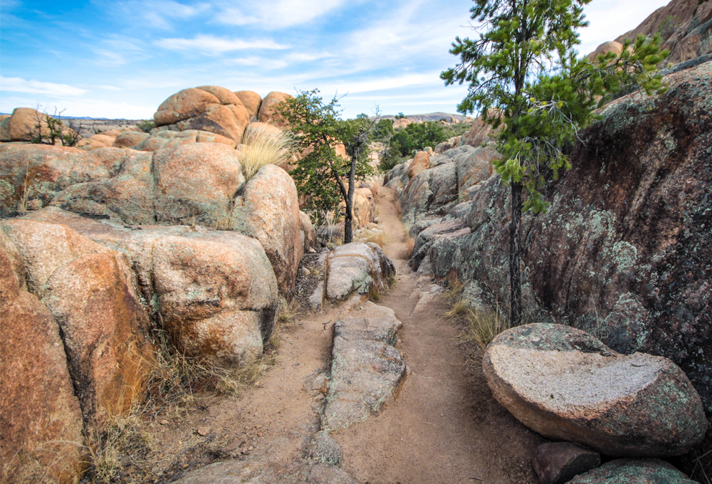 Hiking the Constellation Trails, Prescott, Arizona - http://americanexpeditioners.com