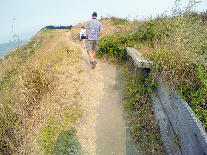 Ebey's Landing Hike, Whidbey Island, Washington - http://americanexpeditioners.com