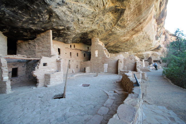 Native American Indian cliff dwelling ruins of Mesa Verde National Park, Colorado, CO, USA