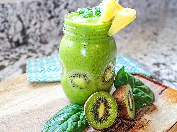 Paleo Tropical Green Kiwi Spinach Smoothie