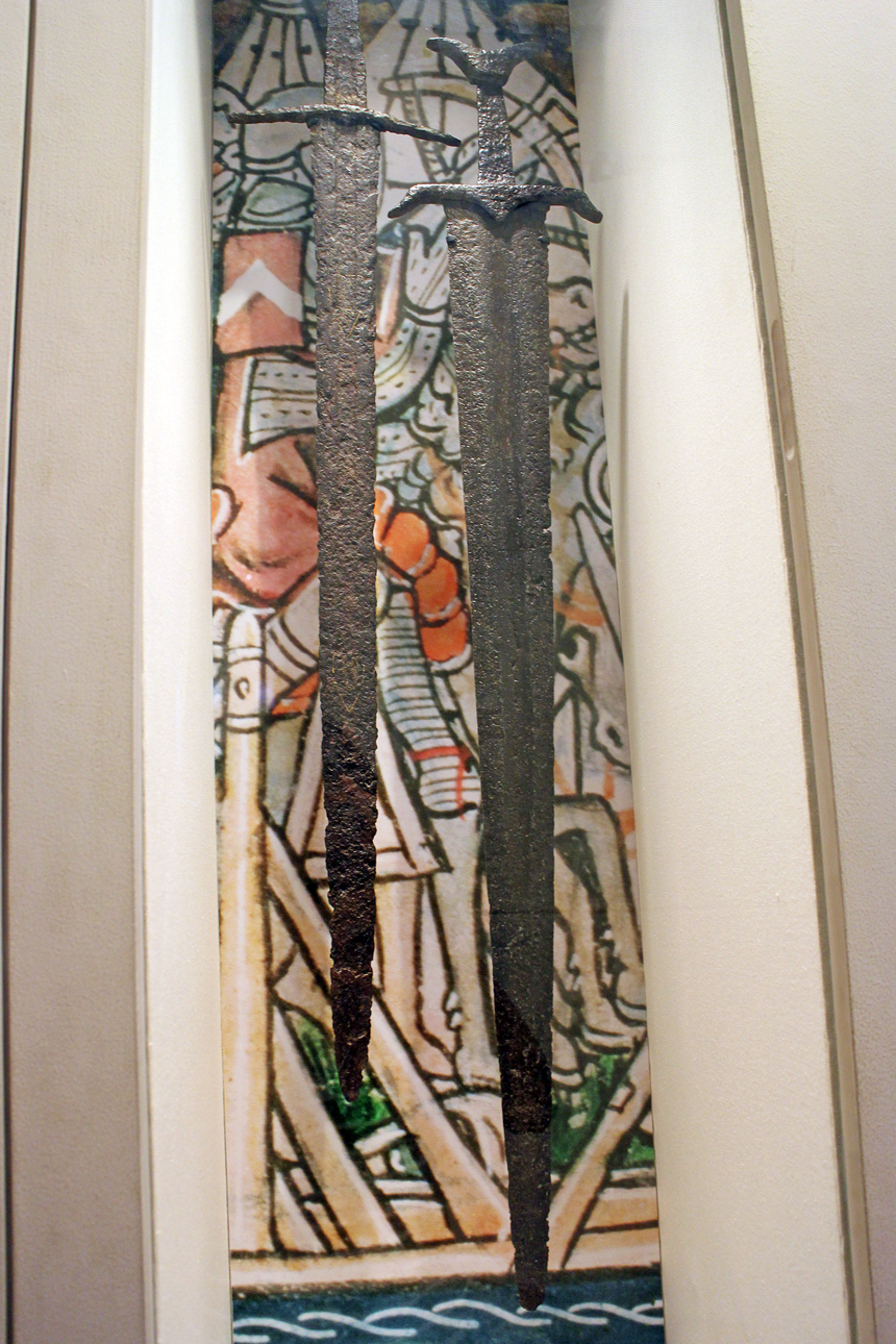 swords, Royal Armouries, Leeds, England - AmericanExpeditioners.com