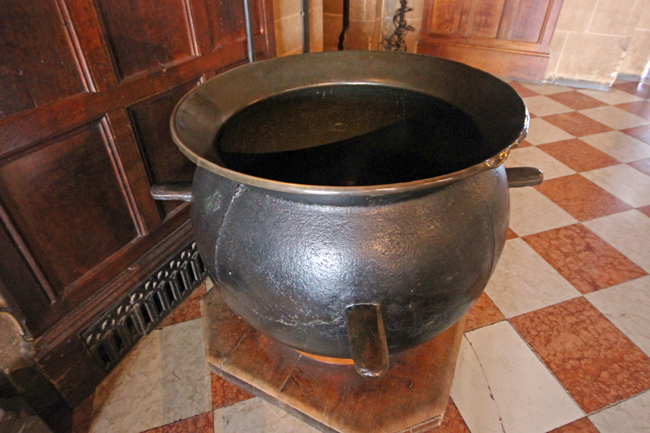 pot, cauldron, Warwick Castle, United Kingdom, UK, England