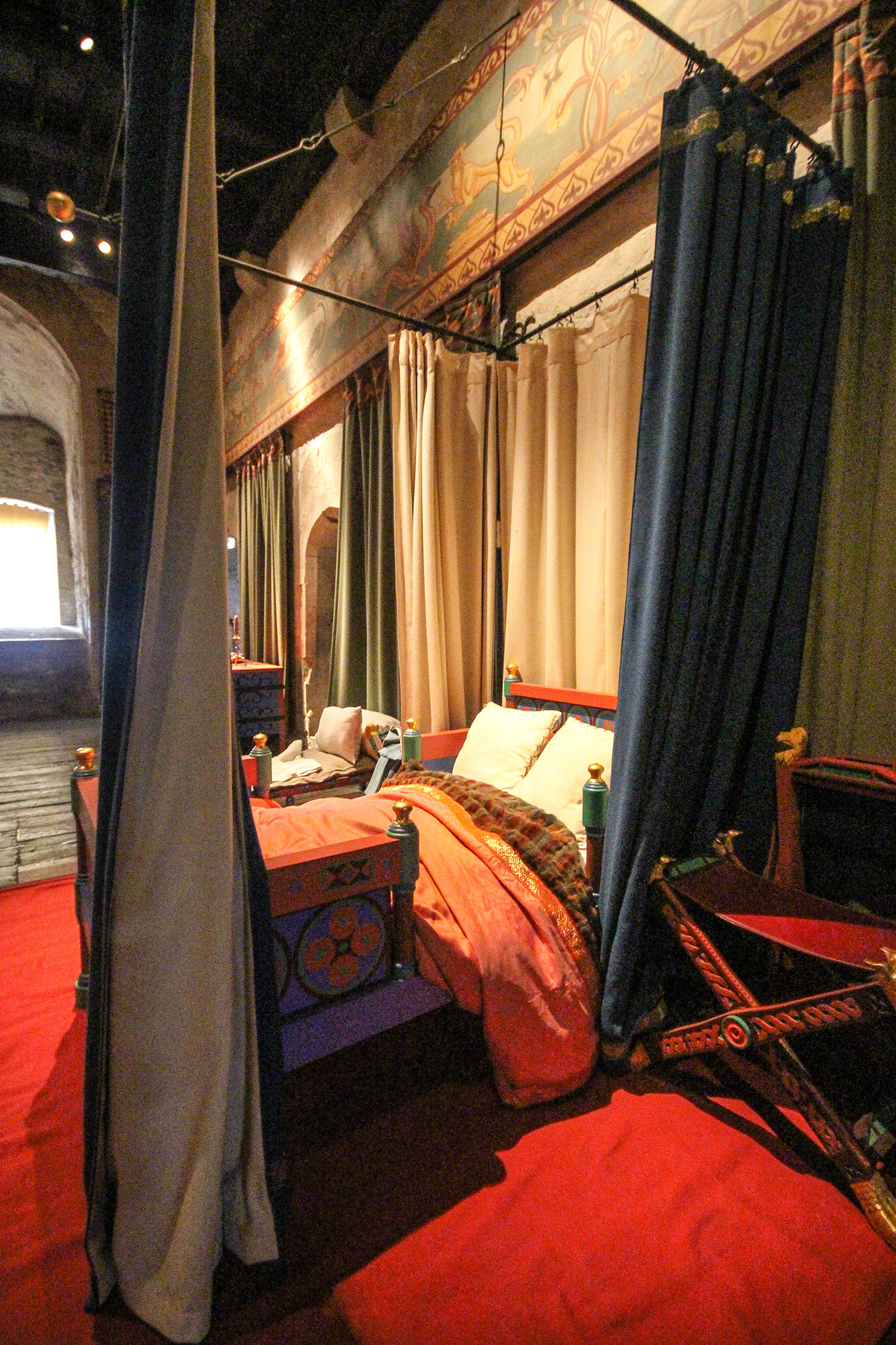 Bedroom at Dover Castle, England, UK - American Expeditioners /dover-castle