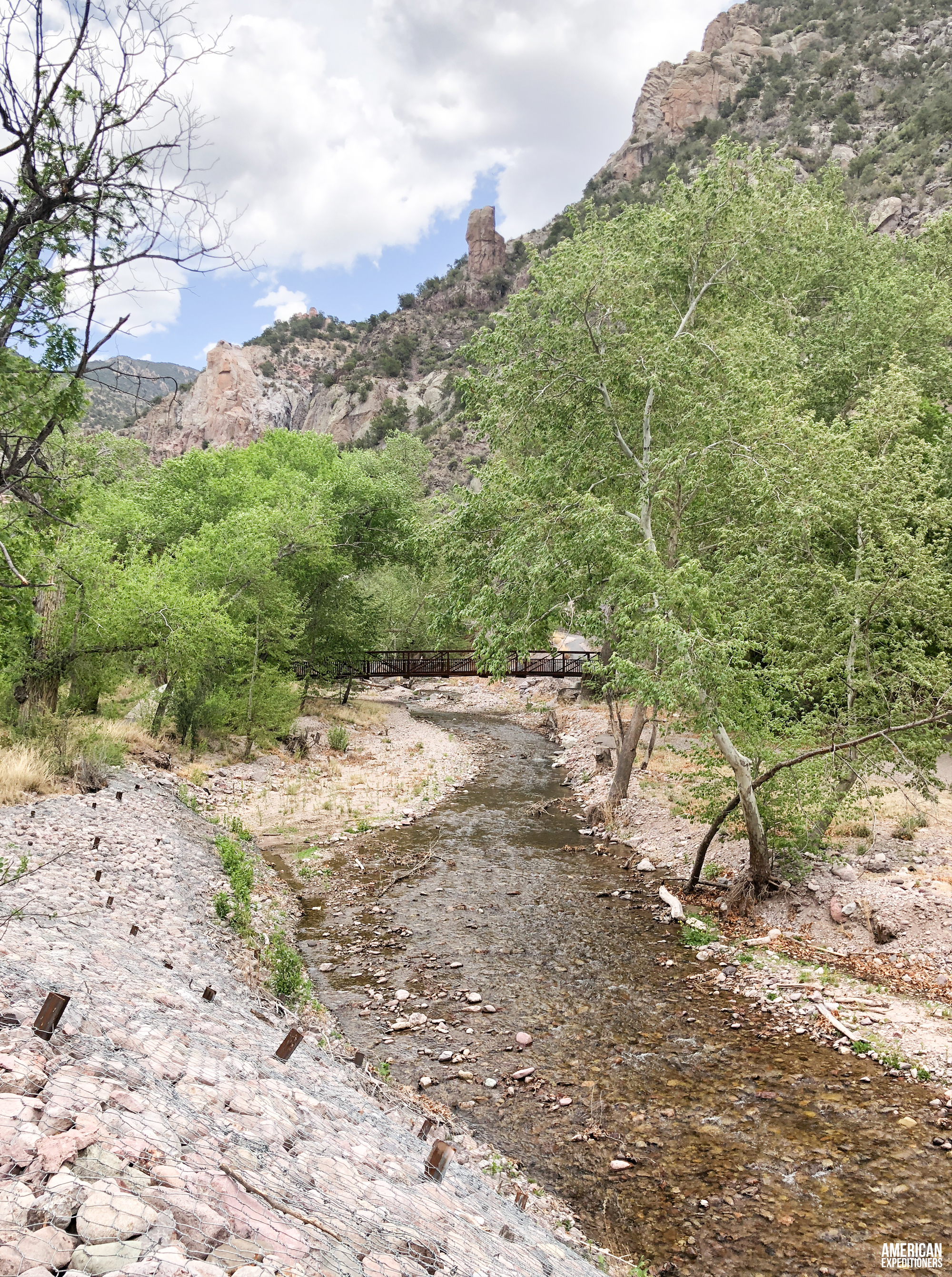 Hiking through Catwalk Recreational Area in Glenwood, New Mexico, NM - AmericanExpeditioners /catwalk-recreation-area-new-mexico/