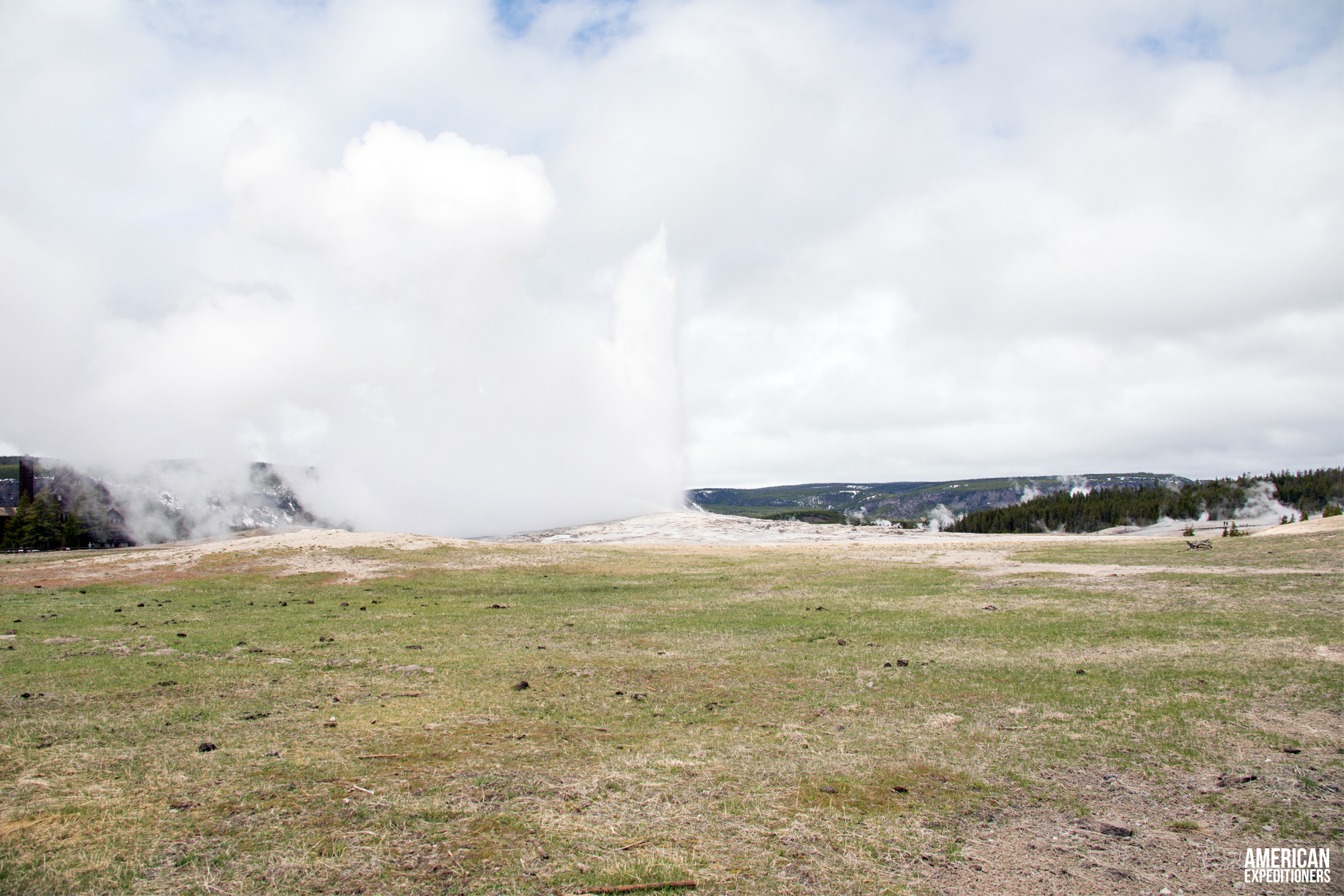 Daytrip Yellowstone National Park South Entrance - Old Faithful - AmericanExpeditioners /daytrip-yellowstone-national-park-south