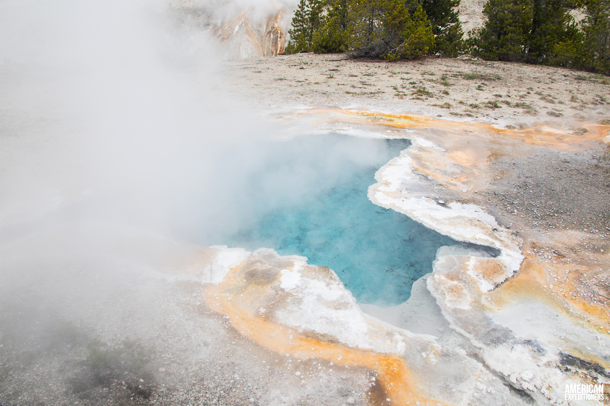 Daytrip Yellowstone National Park South Entrance - Hot springs near Old Faithful - AmericanExpeditioners /daytrip-yellowstone-national-park-south
