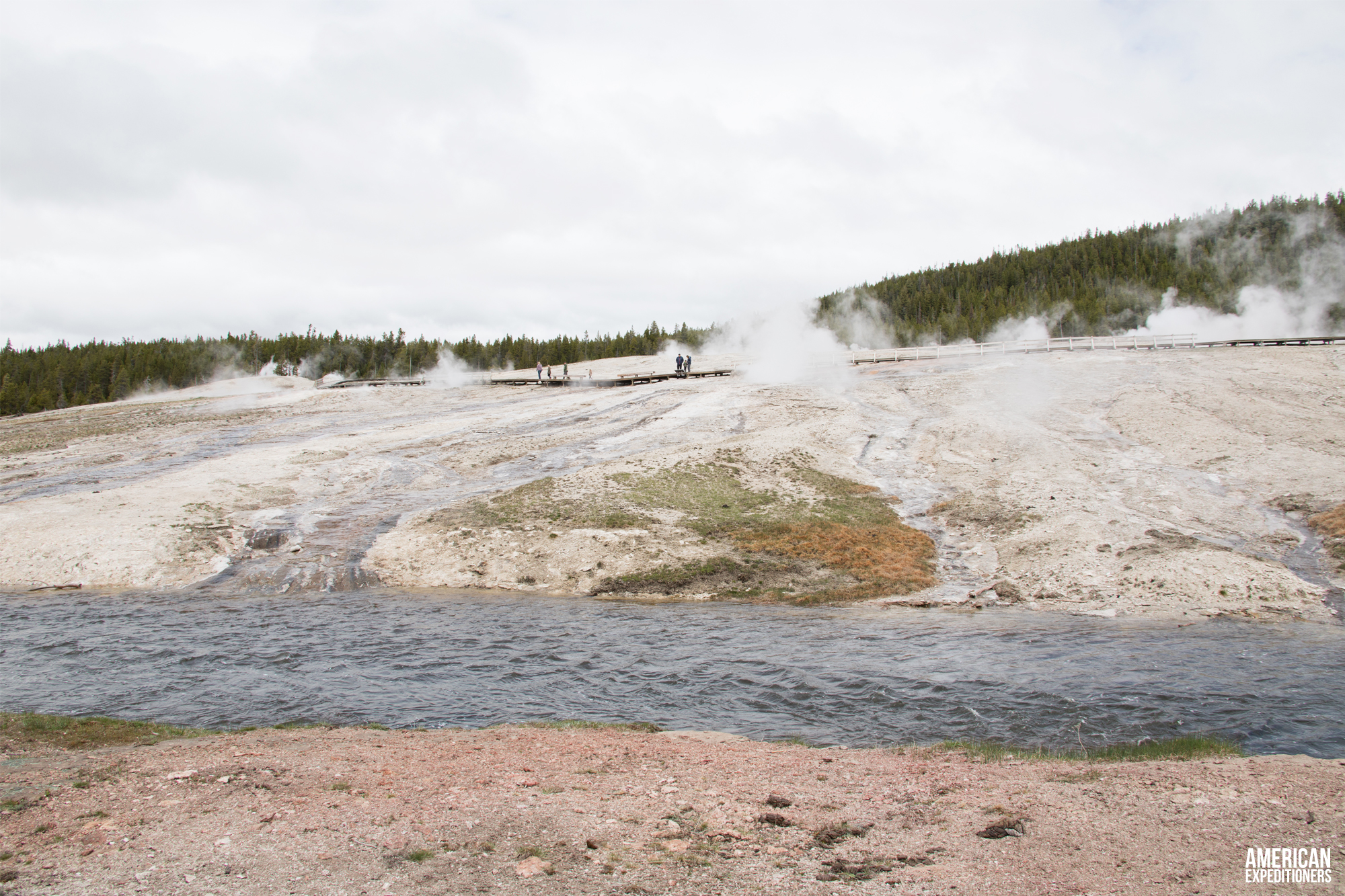 Daytrip Yellowstone National Park South Entrance - Old Faithful Trail - AmericanExpeditioners /daytrip-yellowstone-national-park-south